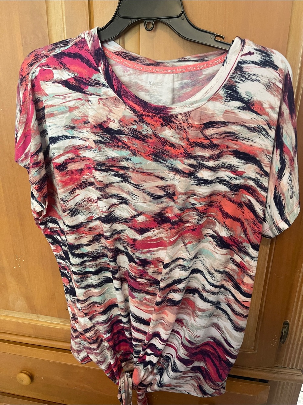 Jones New York Multicolor Abstract Athletic Short-Sleeve Tie-Hem Tee